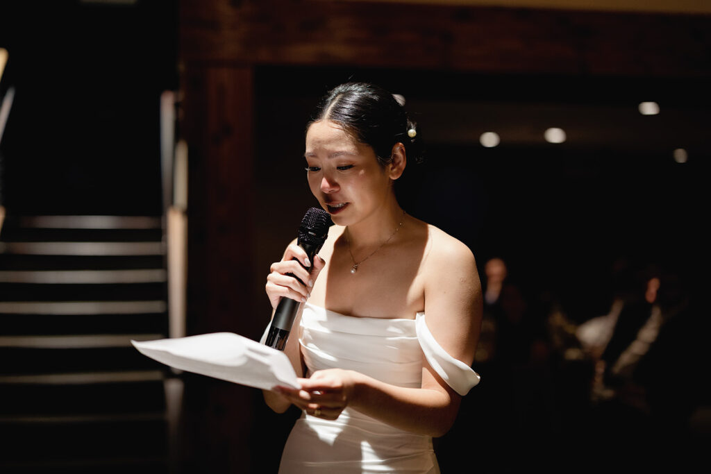 bride dedicates her bouquet to her mother in a toast said at her PAGU wedding