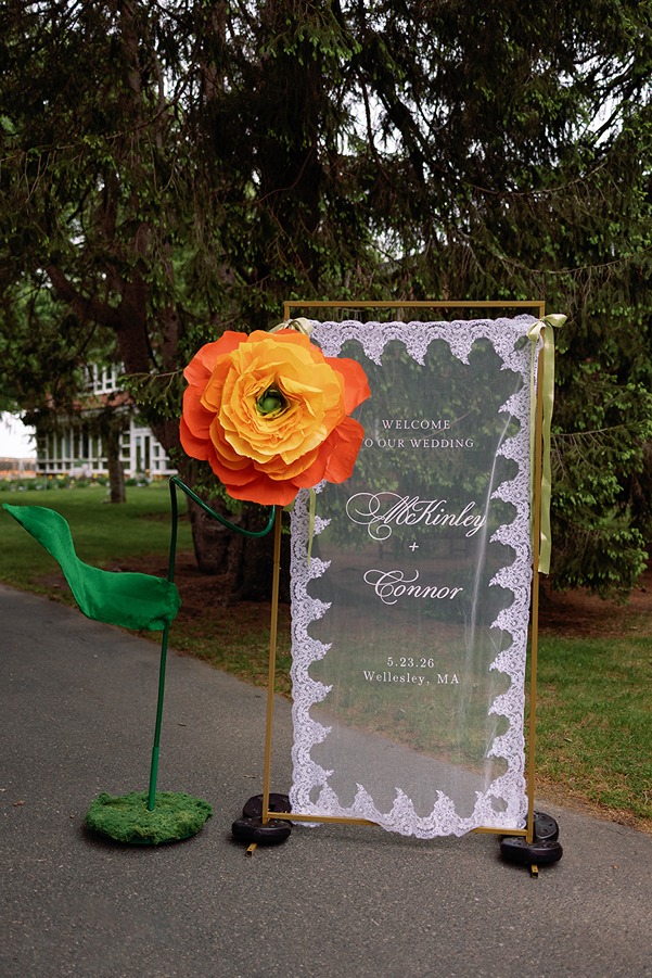 gardens at elm bank wedding flower