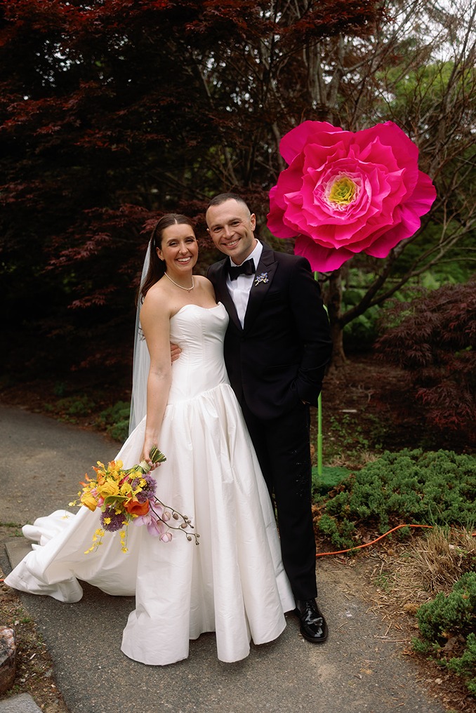 gardens at elm bank wedding flower portrait