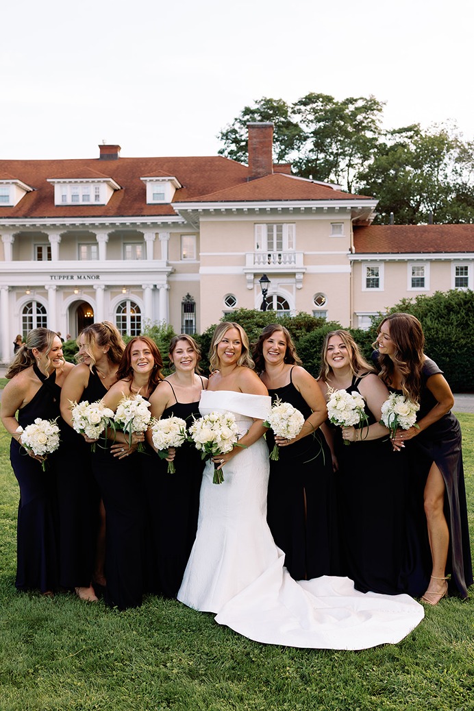 tupper manor wedding beverly ma wedding photo of the bridesmaids